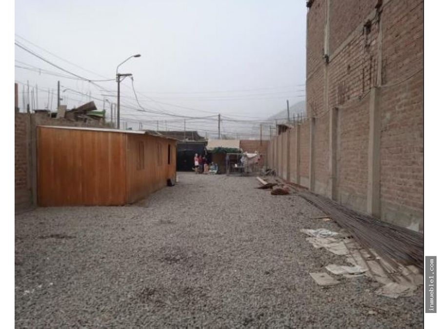 Venta de Terreno en Avenida de 400 m2 en Jicamarca