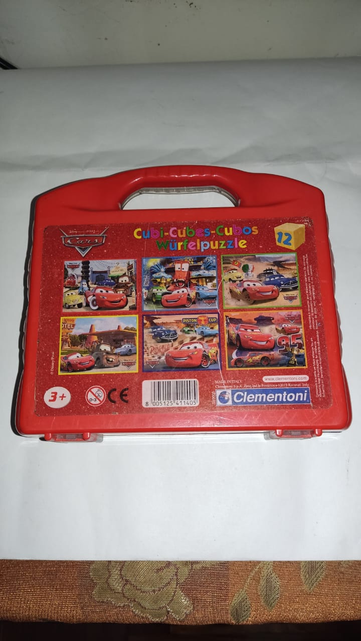 ROMPECABEZA EN CUBITOS DE RAYO MCQUEEN CON ESTUCHE