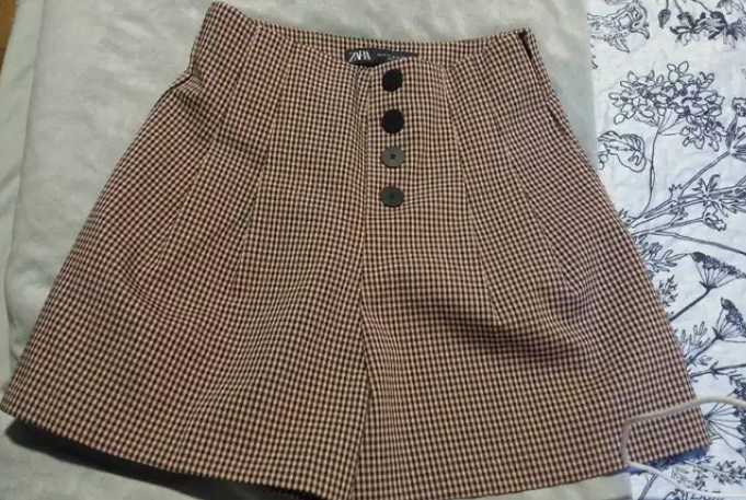 SHORT ZARA